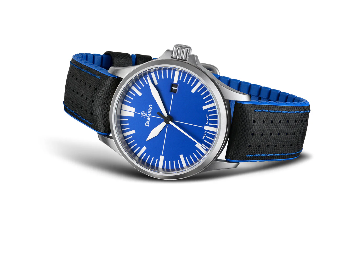 Damasko DK32 Ocean on Bracelet - Image 3