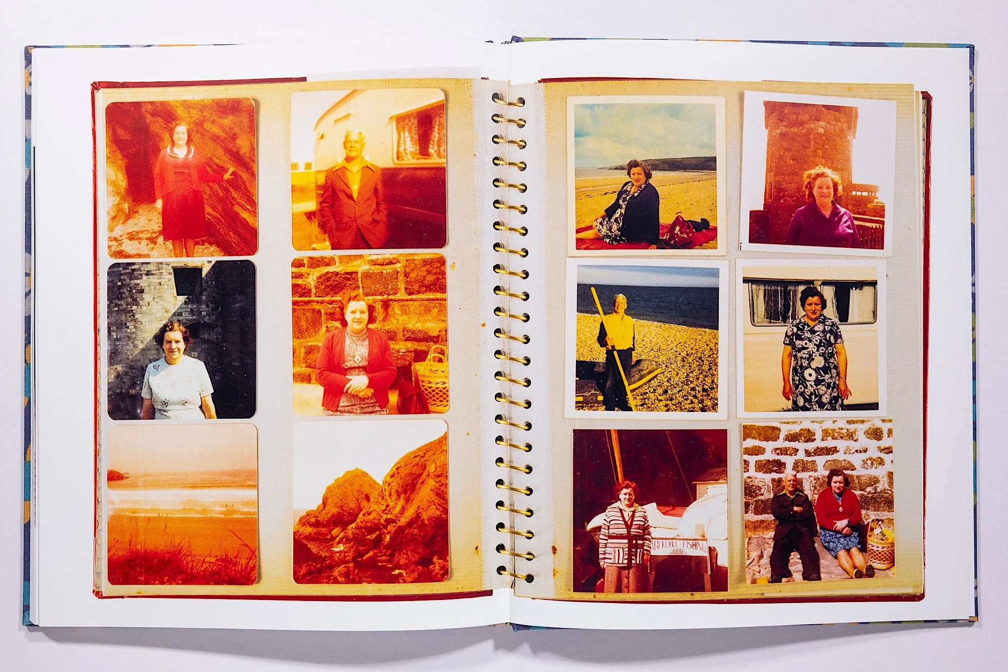 Julian Germain, For every minute you are angry you lose sixty seconds of happiness (Third Edition) - Image 16