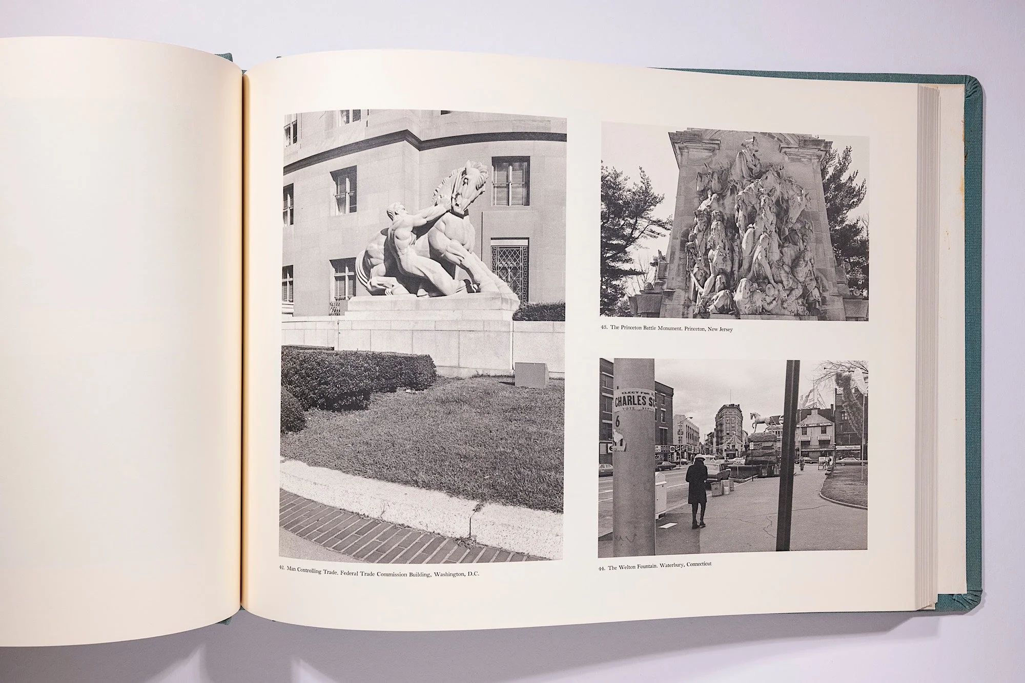 American Monument, Lee Friedlander 1976 - Image 4