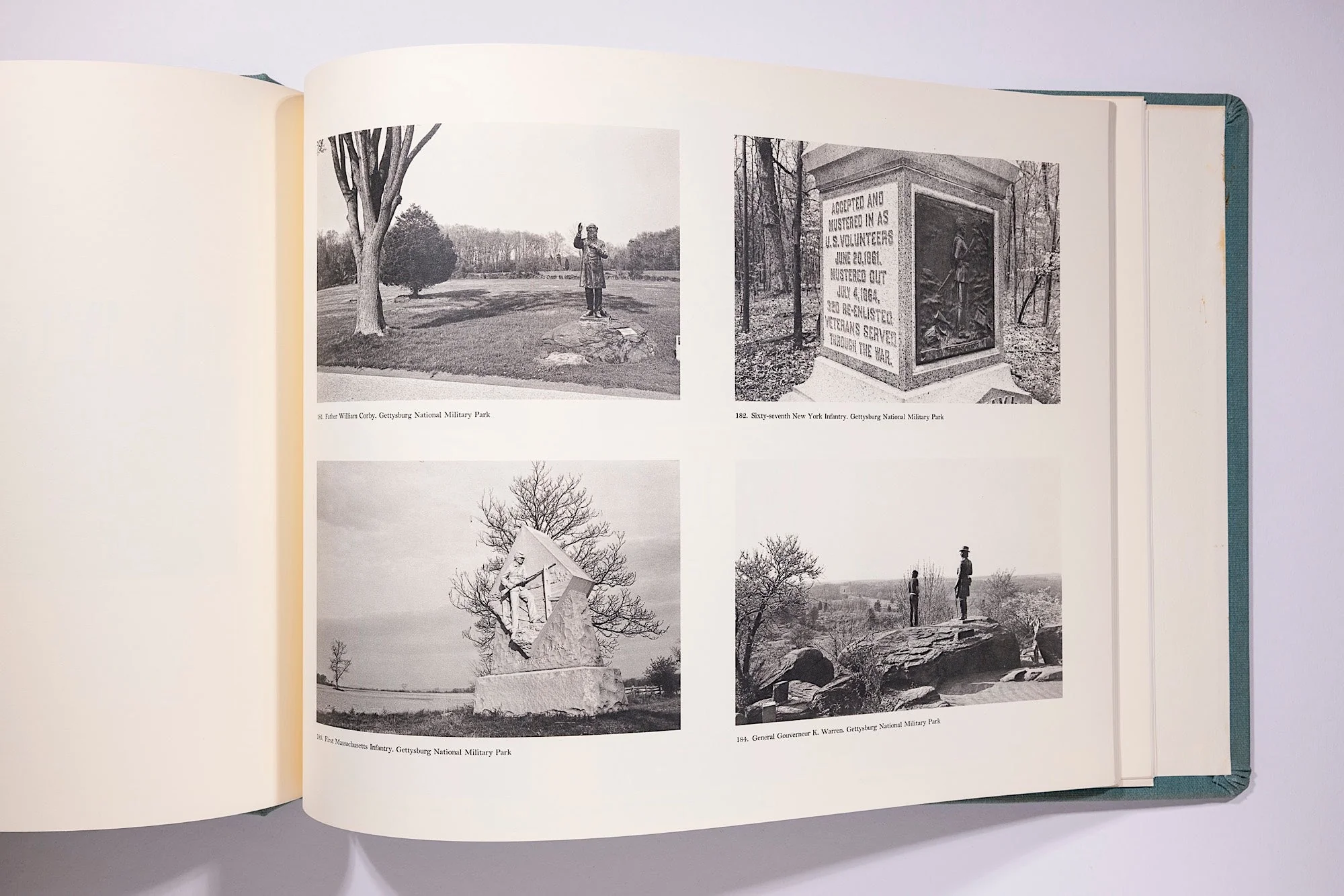 American Monument, Lee Friedlander 1976 - Image 8