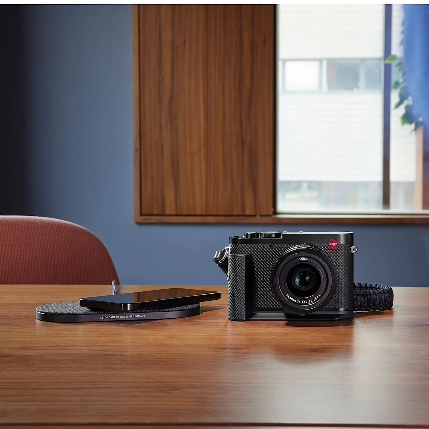 Leica Drop XL Wireless Charger - Image 2