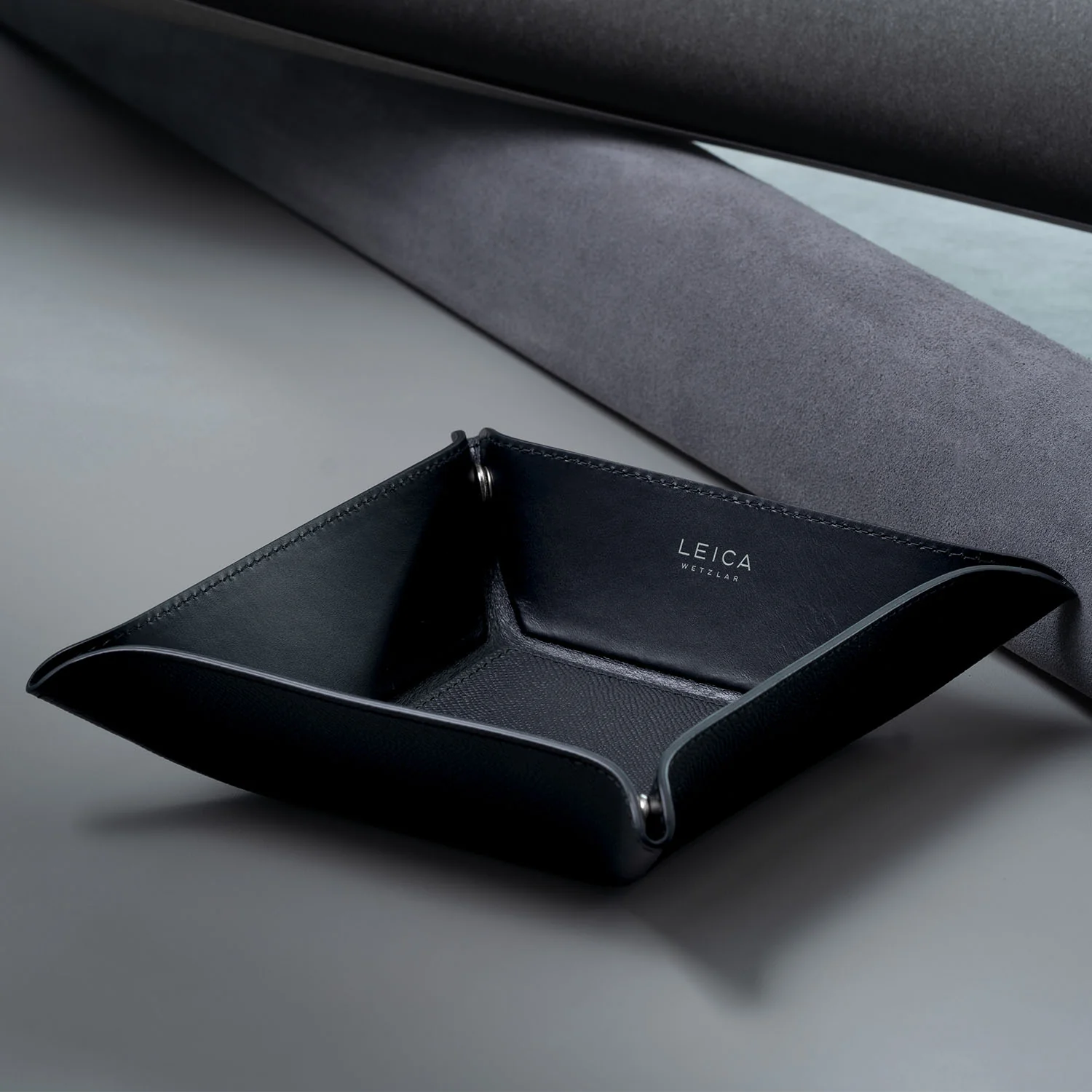 Leica Tray, leather, black - Image 3