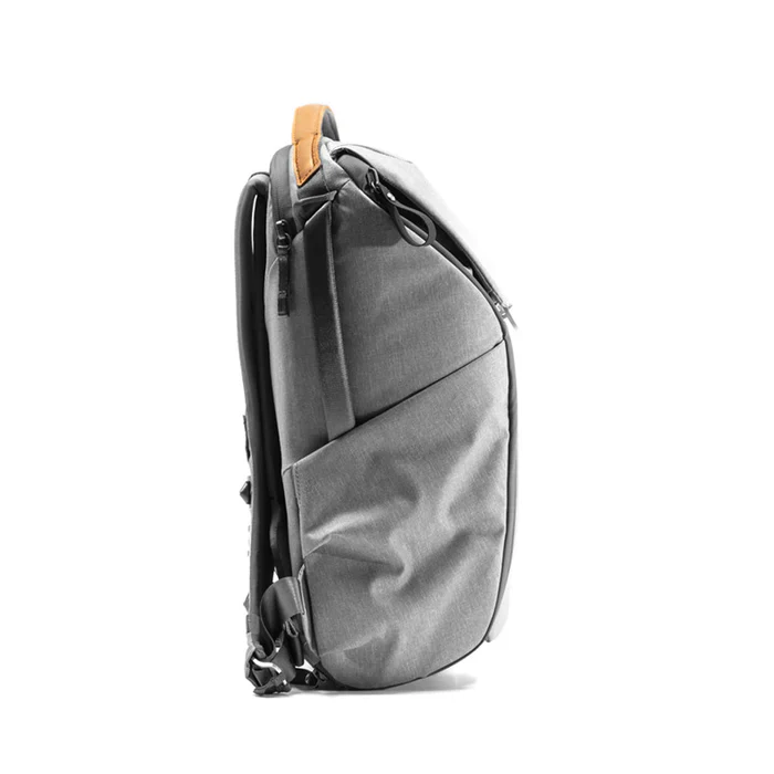 Peak Design Everyday Backpack 20L v3 - Ash - Image 3