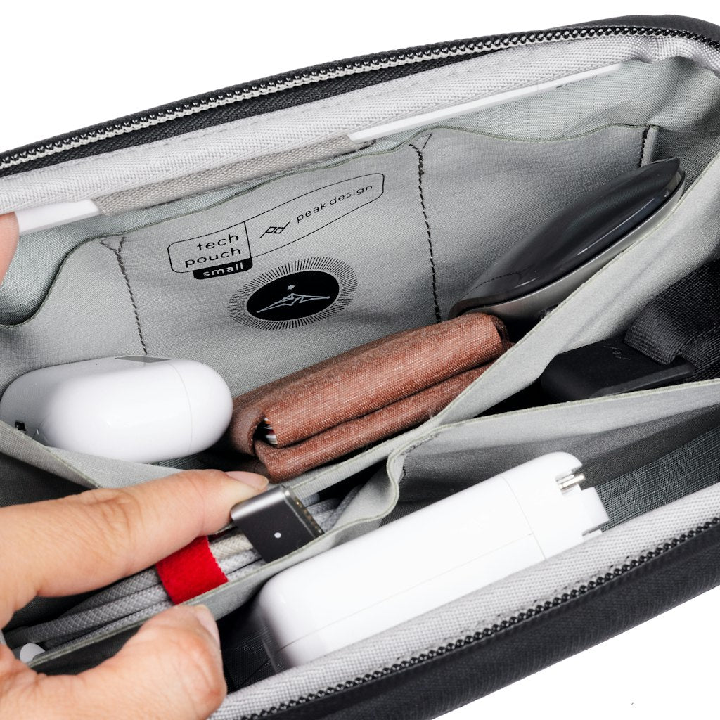 Peak Design Tech Pouch Small Black - Image 9