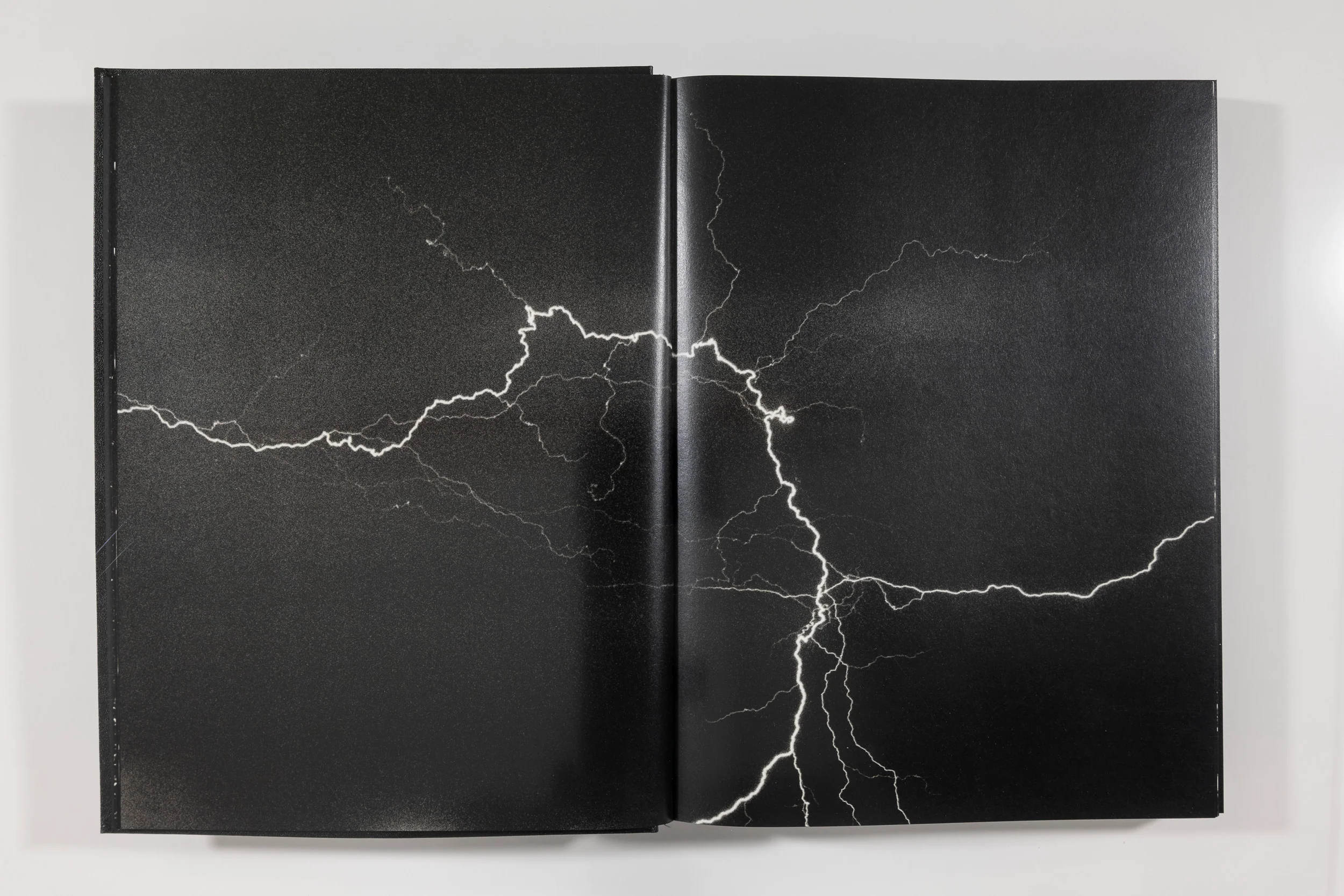 Trent Parke, Monument - Image 3